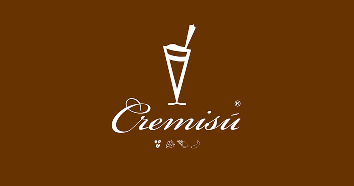 Elegant Cremisu dessert presentation with cocoa dusting